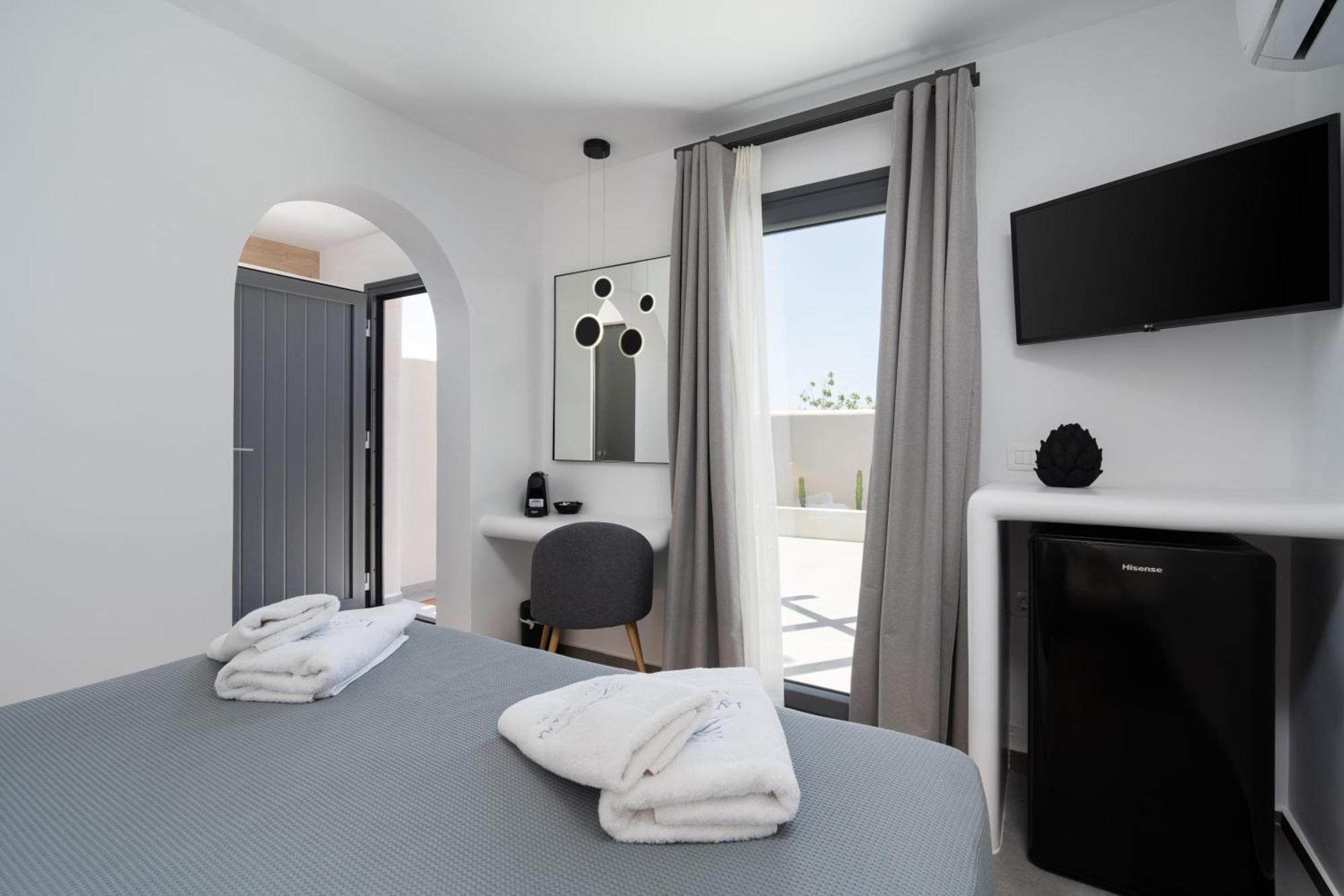 Lymarou Collection Aparthotel Megalochori  Exterior photo